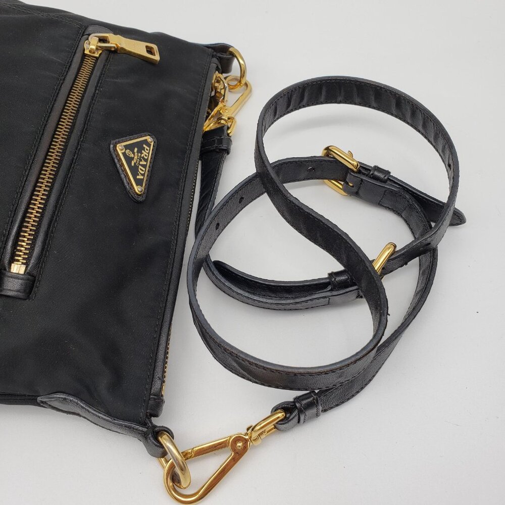Authentic Prada Tessuto Nylon Shoulder Bag 320-110325 - Picture 6 of 16